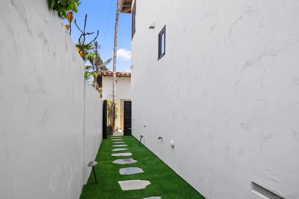 Leucadia - Residential Lease