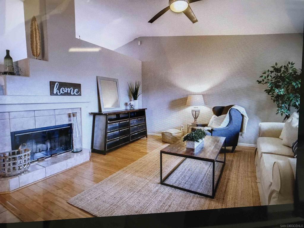 44902 Camino Alamosa