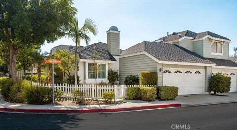 Photo of 49 Summerfield #99, Irvine, CA 92614 (MLS # OC26201907)