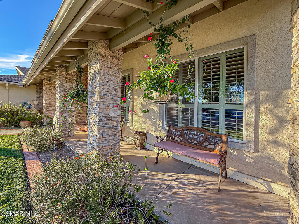 181 W Avenida De Las Flores