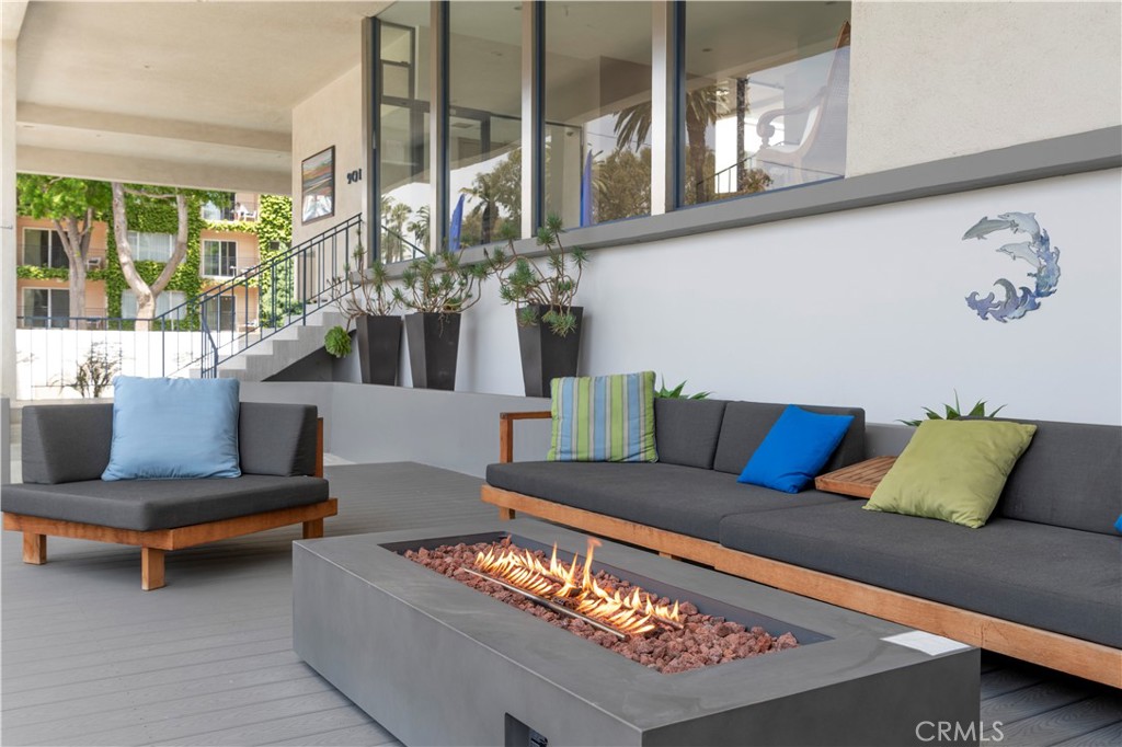 901 Ocean Avenue