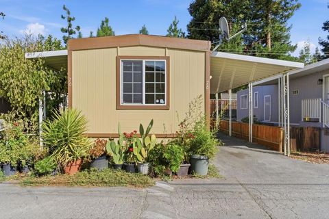 Photo of 1850 Evans Lane, San Jose, CA 95125 (MLS # ML82029618)