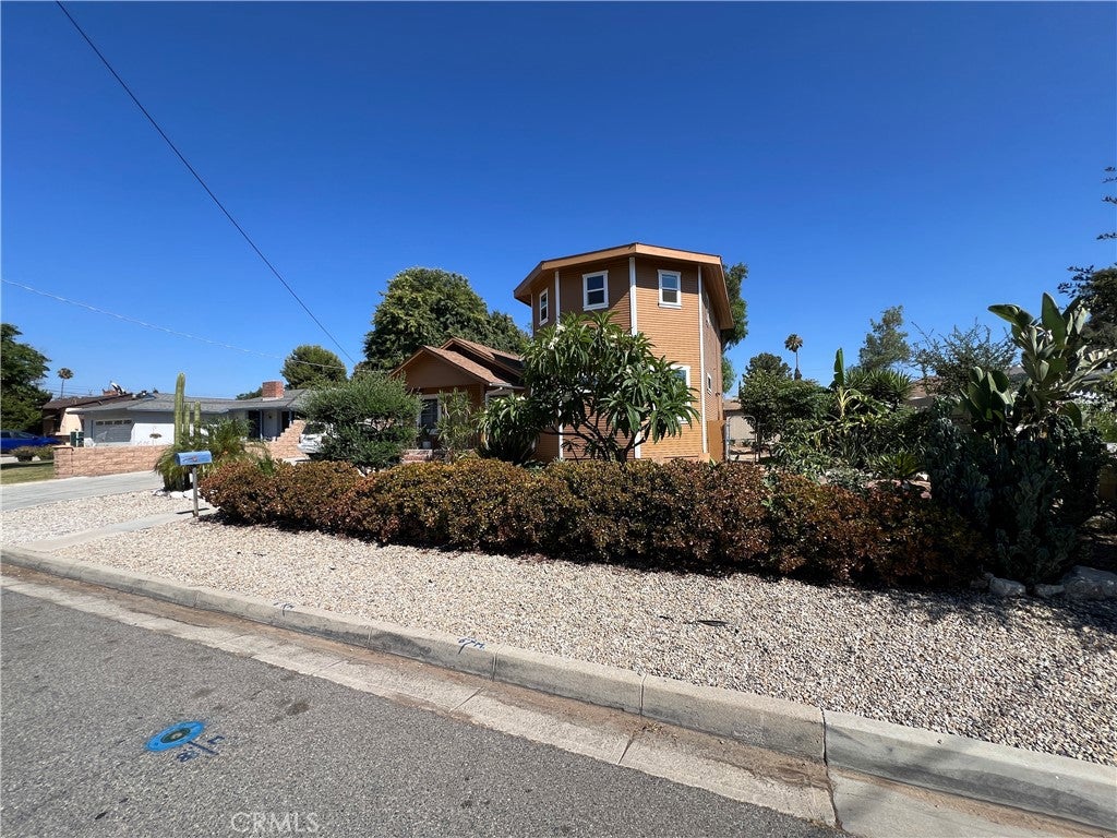 6952 Coolidge