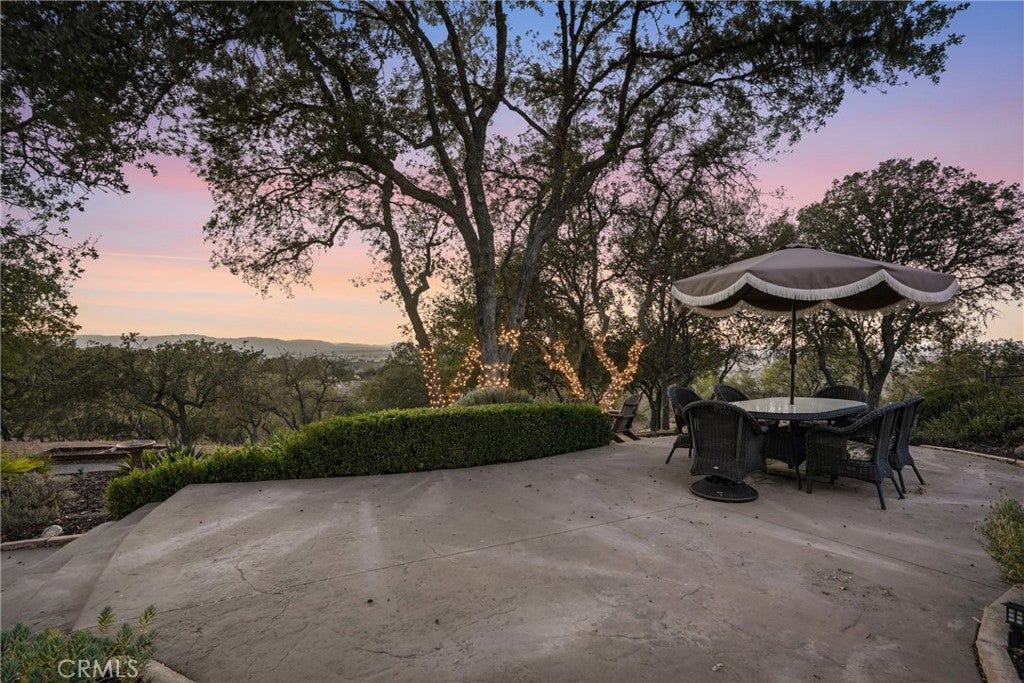 5680 High Ridge