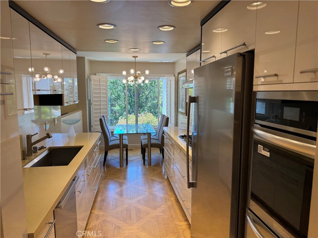 Photo of 1688 Palisades Drive, Pacific Palisades, CA 90272 (MLS # SR25217598)