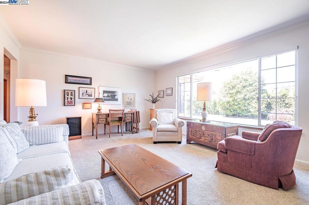 GLENMOOR GARDENS - Residential