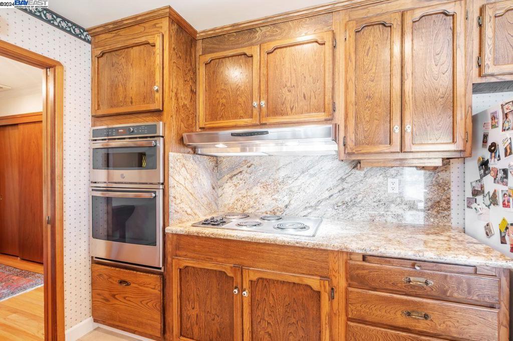 GLENMOOR GARDENS - Residential