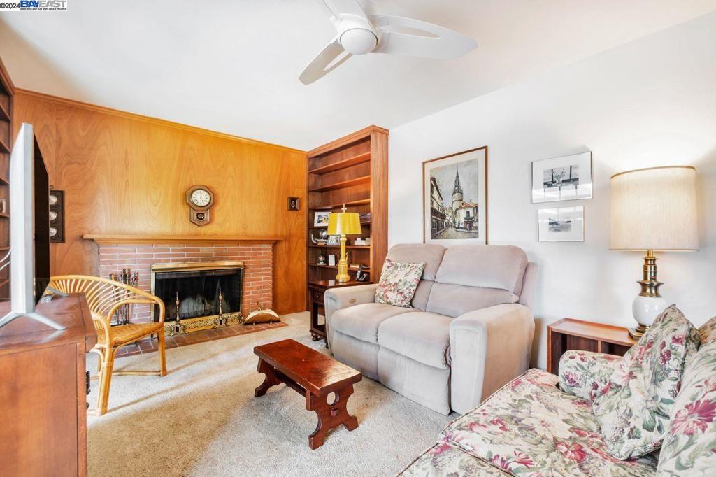 GLENMOOR GARDENS - Residential