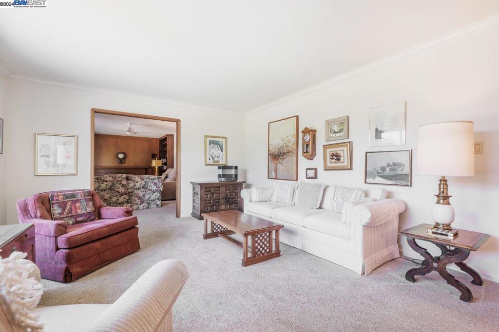 GLENMOOR GARDENS - Residential