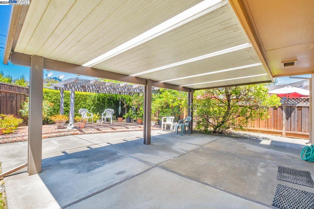 GLENMOOR GARDENS - Residential