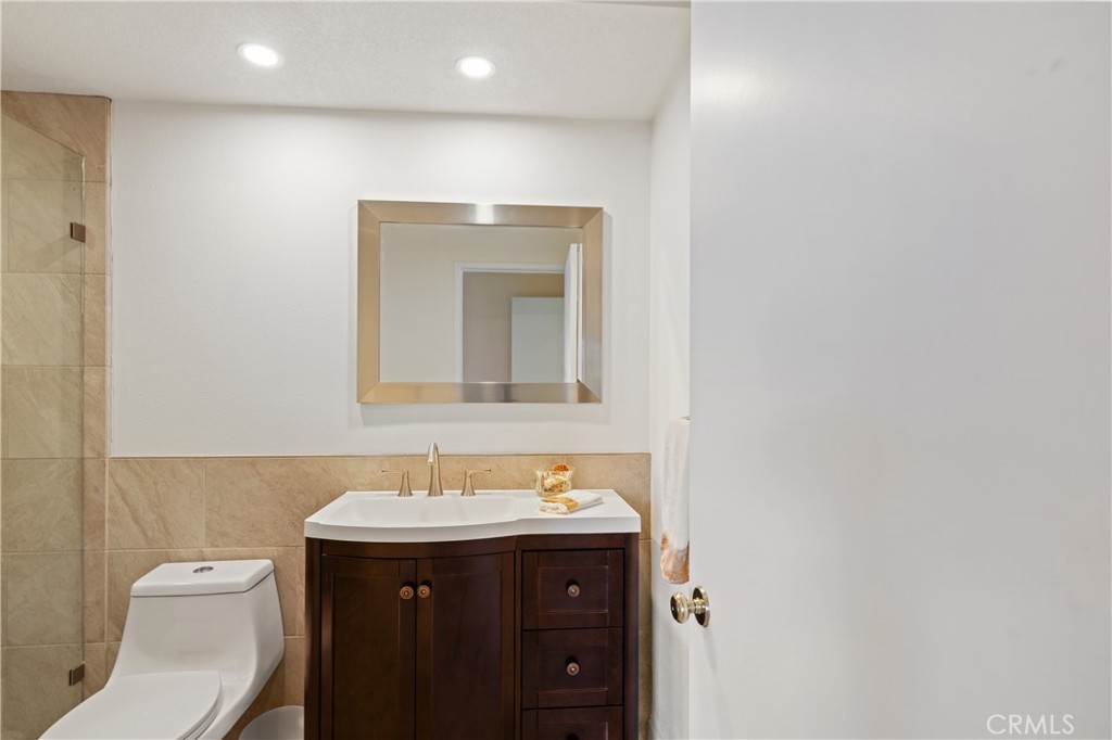 Desert Falls C.C. (32405) - Residential