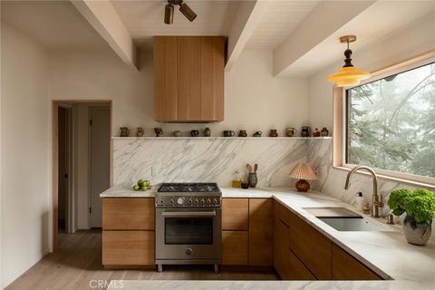 28443 Altamont Court Lake Arrowhead CA 92352