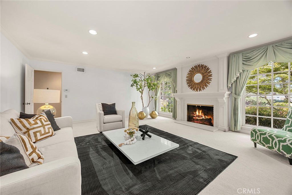 1127 Crestview Drive