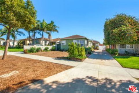 Photo of 1118 Marlborough Avenue, Inglewood, CA 90302 (MLS # 25608597)