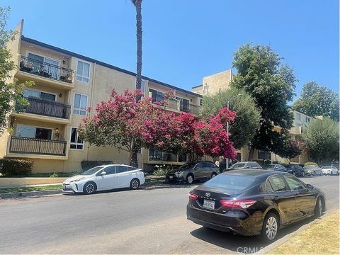 Photo of 5257 Radford Avenue #314, Valley Village, CA 91607 (MLS # OC25186411) Photo of 5257 Radford Avenue #314, Valley Village, CA 91607 (MLS # OC25186411)