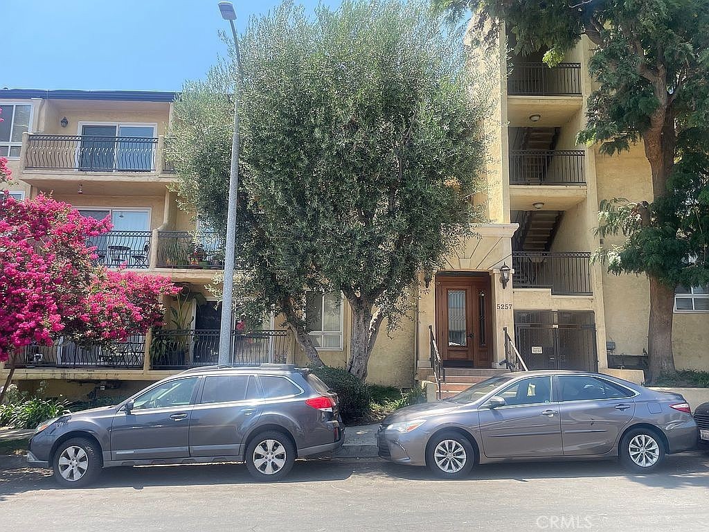 5257 Radford Avenue 314