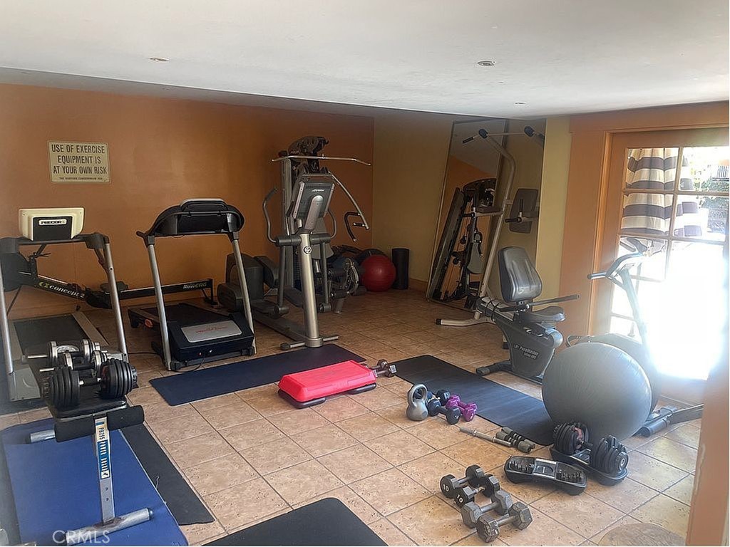 5257 Radford Avenue 314