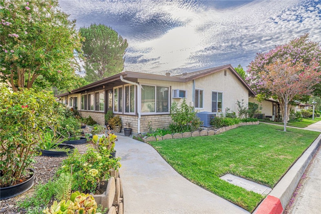 26337 Oak Highland Drive A