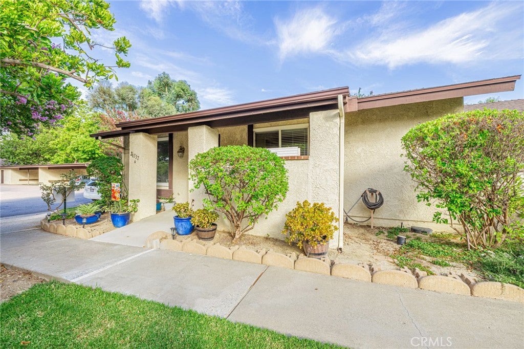 26337 Oak Highland Drive A