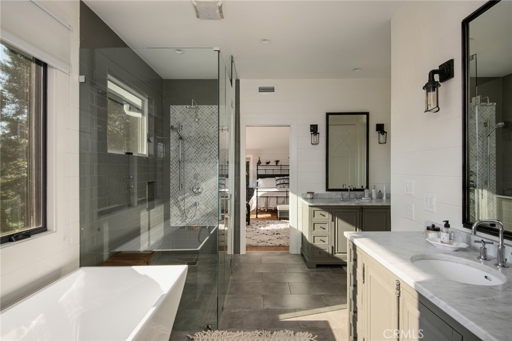 Arrowhead Woods (AWHW) - Residential