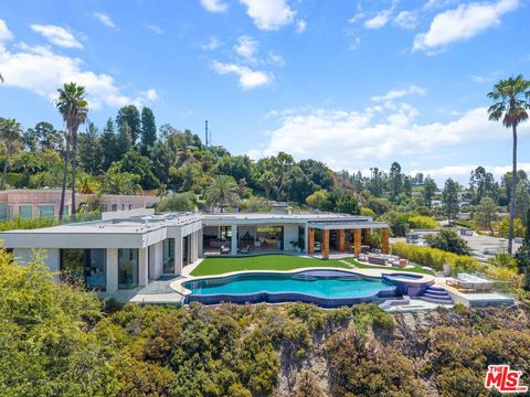 455 Castle Place Beverly Hills CA 90210