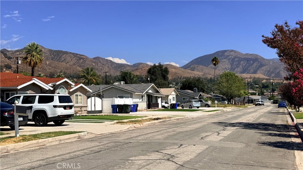 1123 E 38th