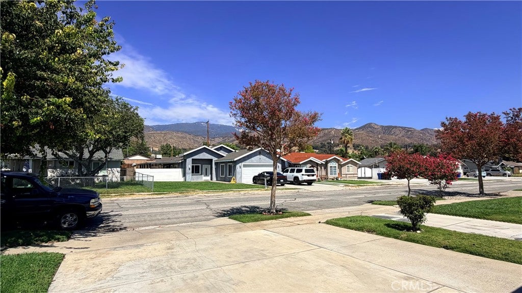 1123 E 38th