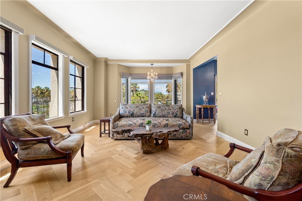 800 E Ocean Blvd 201