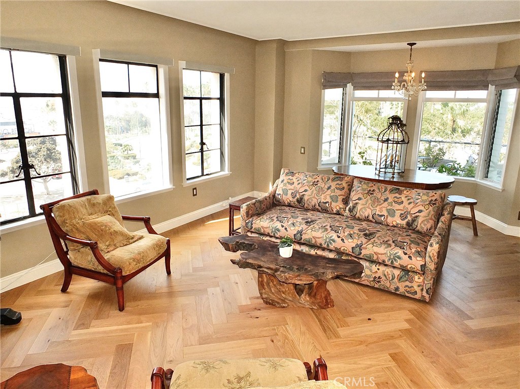 800 E Ocean Blvd 201