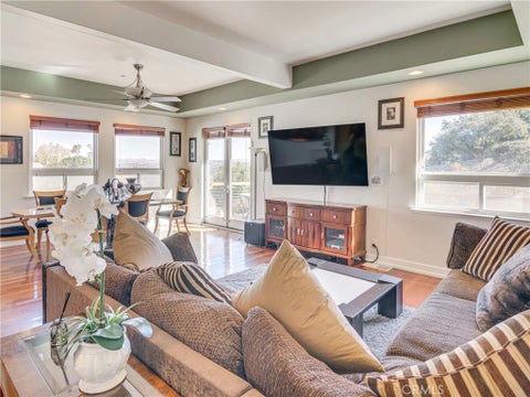 Photo of 1469 Topa View Trl Trl, Newbury Park, CA 91320 (MLS # SR26141808)