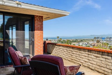 Tiny photo for 489 Sunset Court, Morro Bay, CA 93442 (MLS # SC26110330)