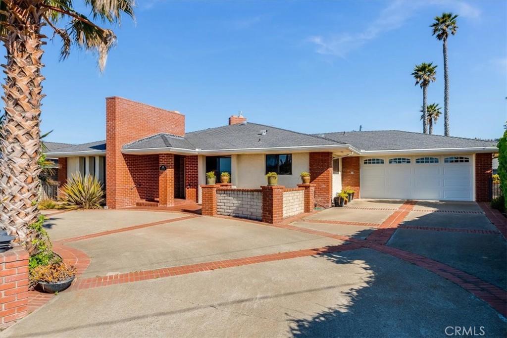 489 Sunset Court