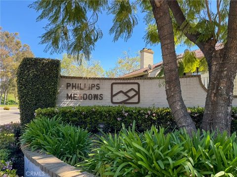 Photo of 32 Town And Country Road, Phillips Ranch, CA 91766 (MLS # TR25195409)