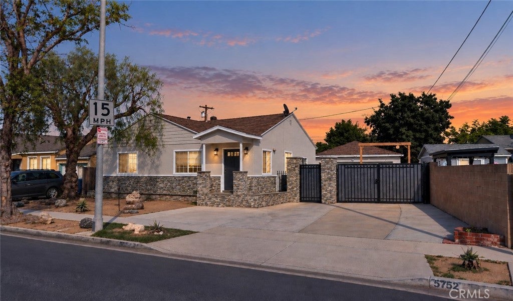 5752 Chestnut