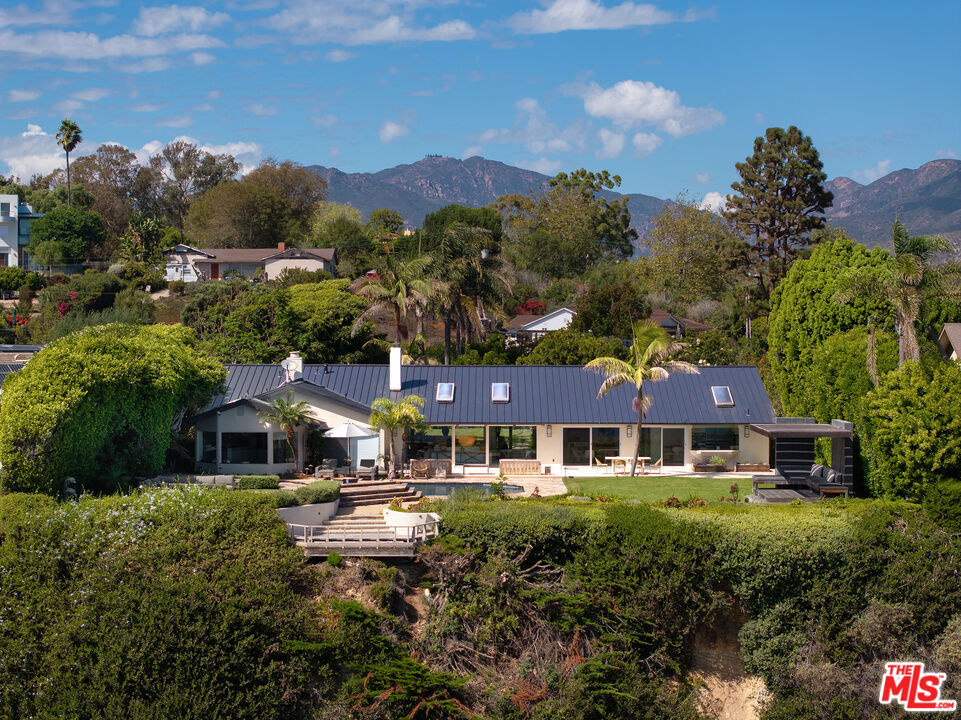 29020 Cliffside Drive