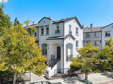 Photo of 7981 Bellina St, Dublin, CA 94568 (MLS # 41143788)