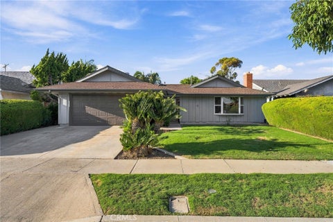 Photo of 970 Cheyenne ST, Costa Mesa, CA 92626 (MLS # PW26168749)