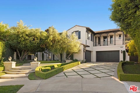 Photo of 25590 Prado De Amarillo, Calabasas, CA 91302 (MLS # 26994485)