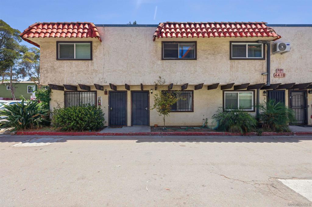 Photo 1 of 21 — 4416 Delta 2, San Diego, CA 92113