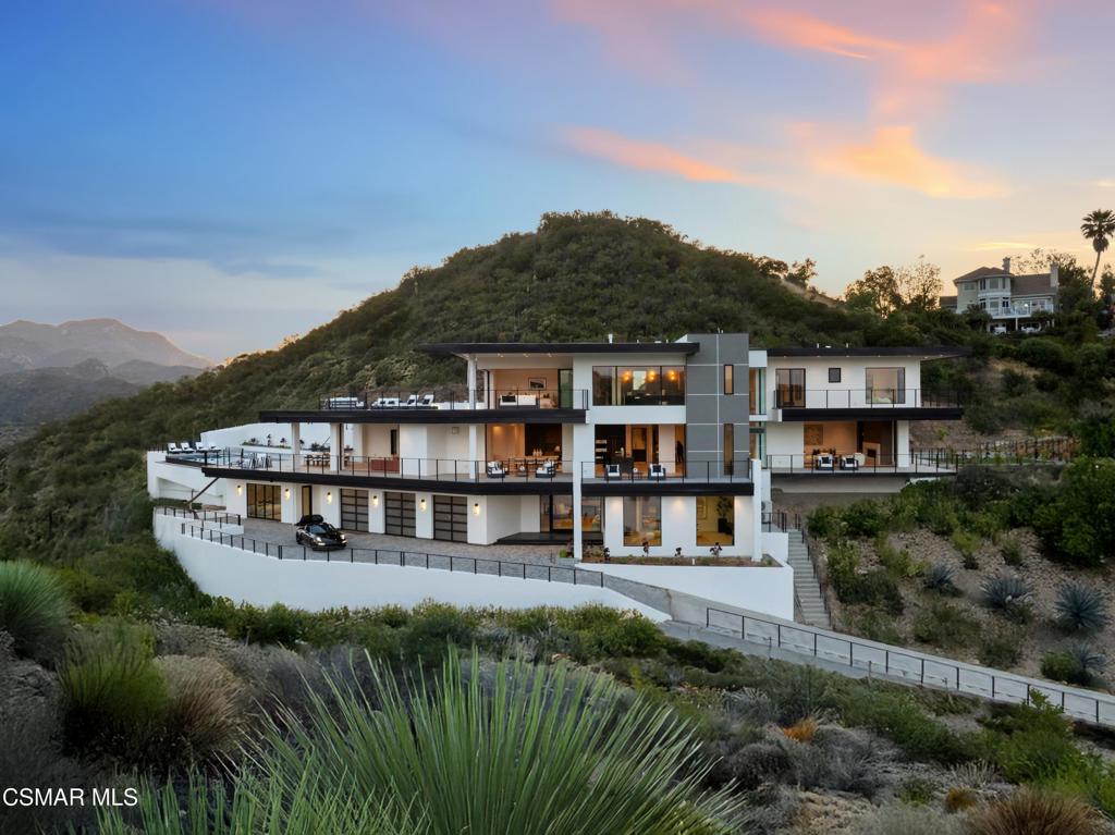 461 Lake Sherwood Drive