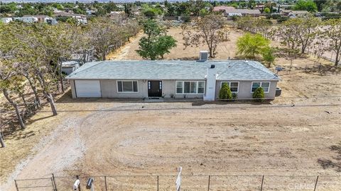 Photo of 9047 10th Ave, Hesperia, CA 92345 (MLS # CV26071717)