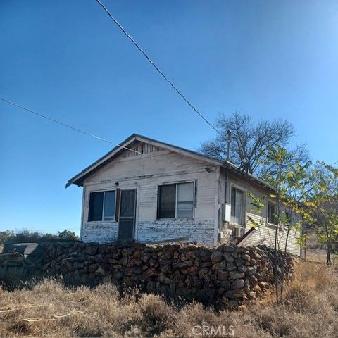 17751 Lake Matthew Dr. Perris CA 92570
