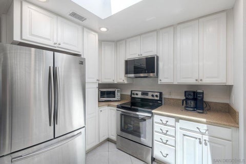 Photo of 3597 Pear Blossom Drive Dr, Oceanside, CA 92057 (MLS # 260013198SD)