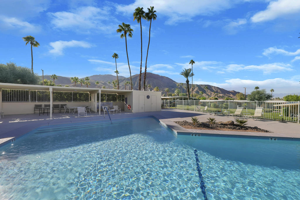 Sand & Shadows - Residential