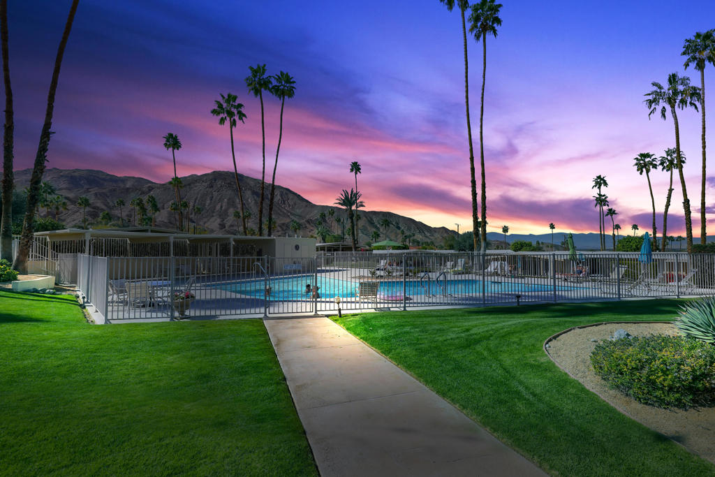 Sand & Shadows - Residential