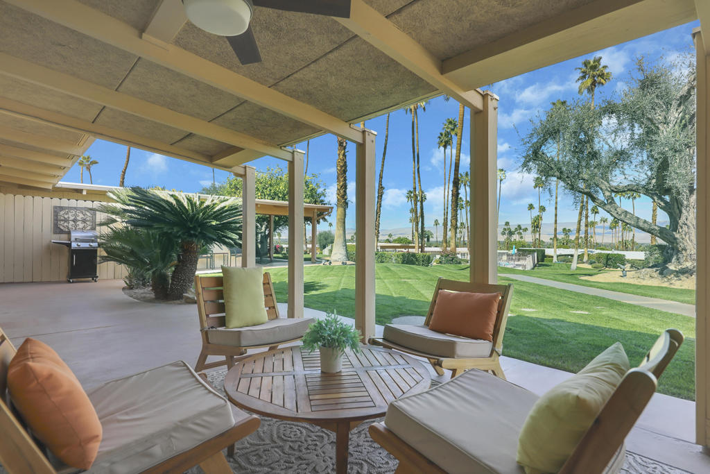 Sand & Shadows - Residential