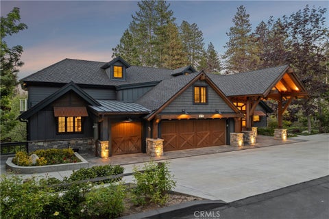 Photo of 27720 Hamiltair Drive, Lake Arrowhead, CA 92352 (MLS # IG26103309)