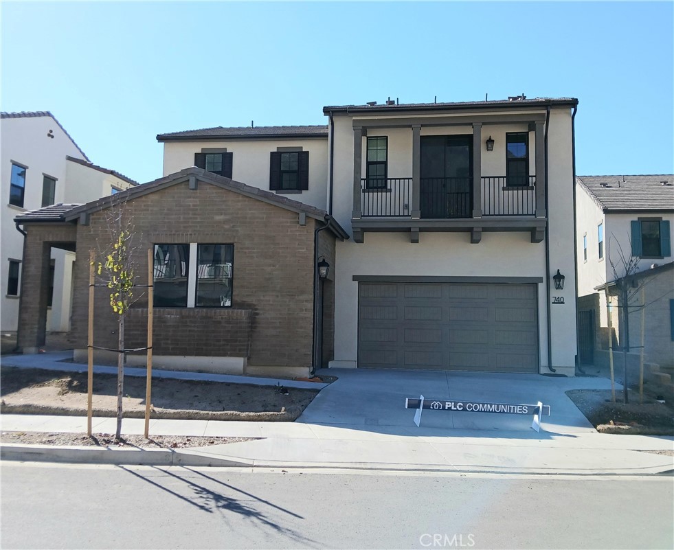 740 Via Arezzo Place