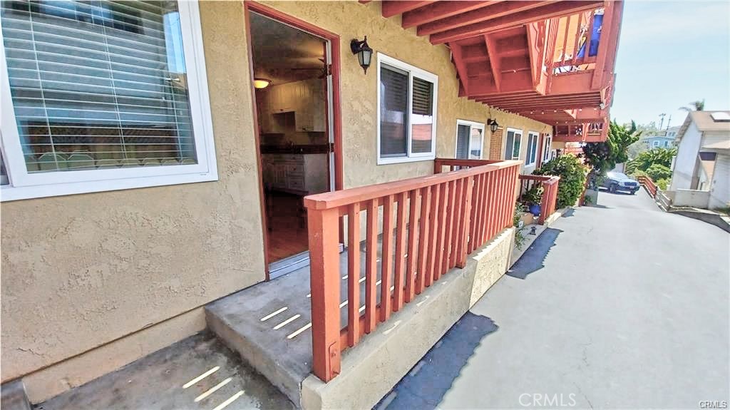 CUSTOM - Residential Lease