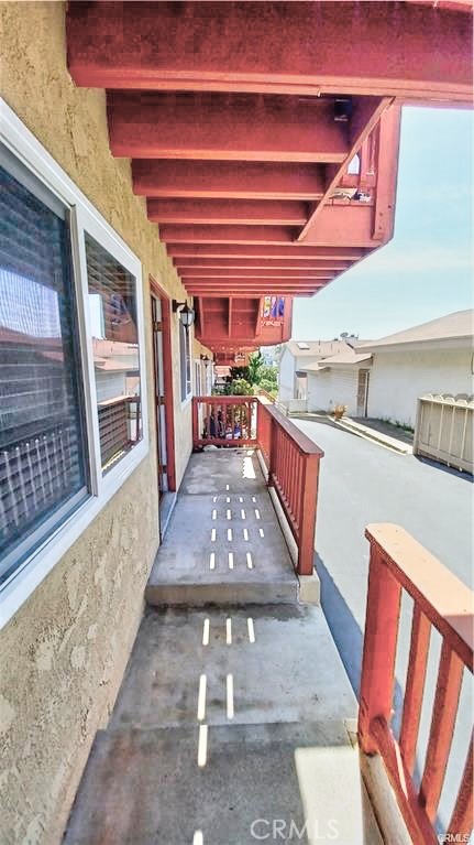 CUSTOM - Residential Lease